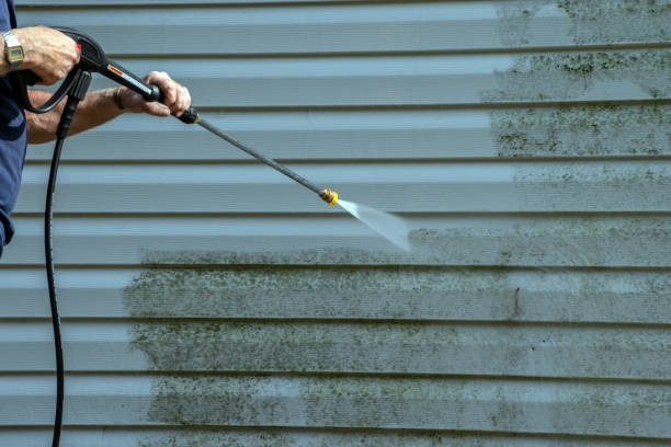 Why Choose Our Certified Pressure Washing Experts for Your Project Needs in Lindsay, TX?