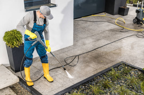 Best Deck Pressure Washing  in Lindsay, TX